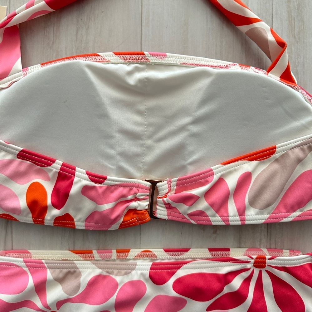 NWT Hutch Bikini Set in Mod Retro Floral Prints - Picture 4 of 9